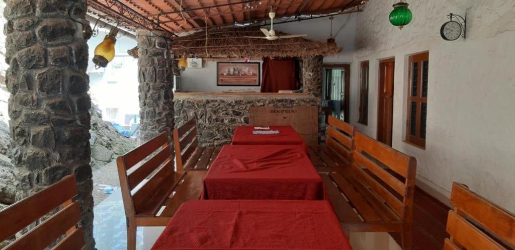 Cassells Jungle Resorts Thekkady Vandiperiyār Extérieur photo